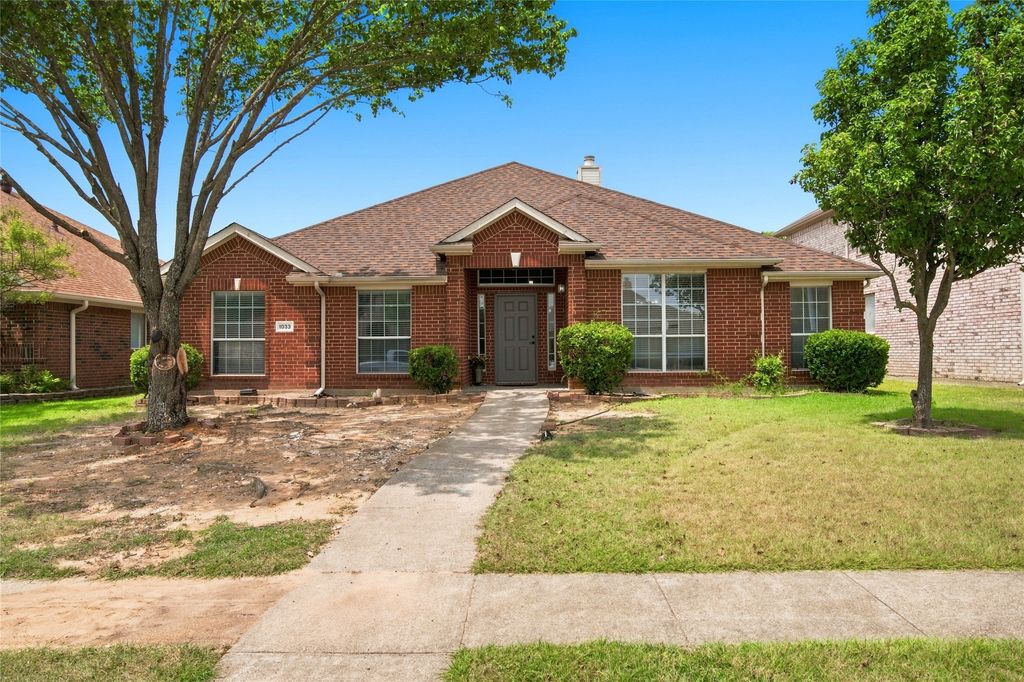 1033 Suffolk Lane, Cedar Hill, TX 75104