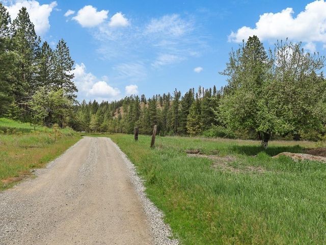 9215 S Cheney Spokane Rd, Marshall, WA 99020