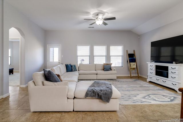 827 Highland Vista, New Braunfels, TX 78130