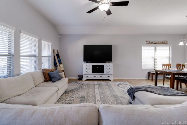 827 Highland Vista, New Braunfels, TX 78130