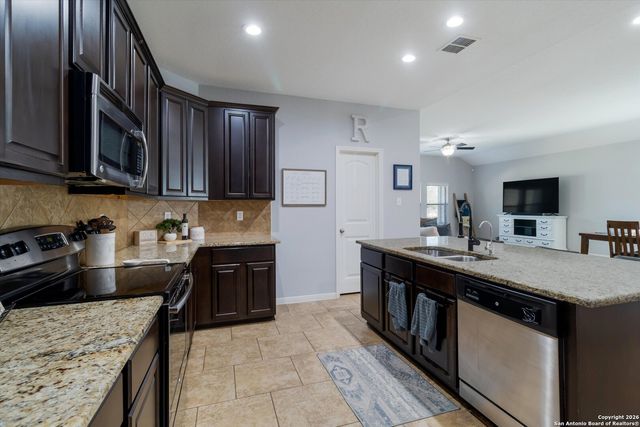 827 Highland Vista, New Braunfels, TX 78130