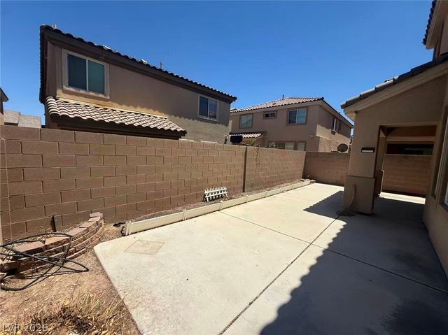 7482 Poppy Hills Court, Las Vegas, NV 89113