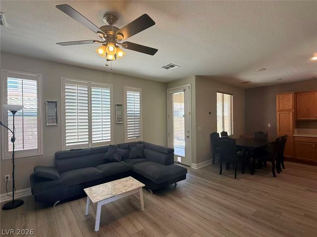 7482 Poppy Hills Court, Las Vegas, NV 89113