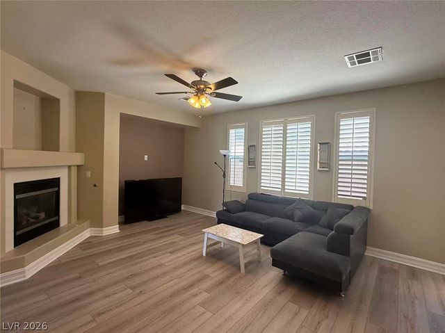 7482 Poppy Hills Court, Las Vegas, NV 89113