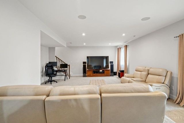 4059 Highland Green Drive, Mason, OH 45040
