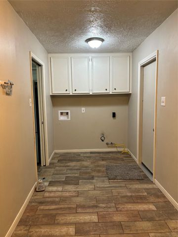 4922 Rainwater Drive, Pasadena, TX 77505