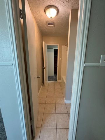 4922 Rainwater Drive, Pasadena, TX 77505