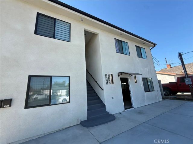 6549 Satsuma Avenue, North Hollywood, CA 91606
