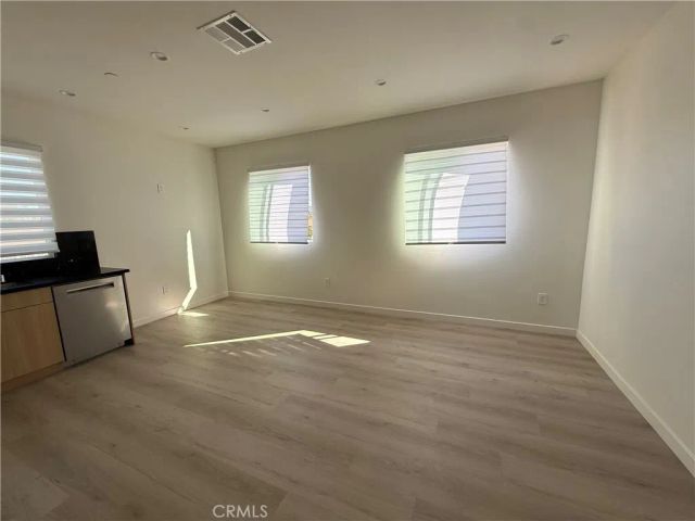 6549 Satsuma Avenue, North Hollywood, CA 91606