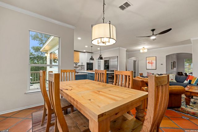 1040 County Road 2720, Mico, TX 78056