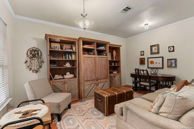 1040 County Road 2720, Mico, TX 78056