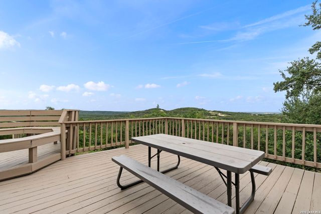 1040 County Road 2720, Mico, TX 78056