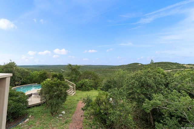 1040 County Road 2720, Mico, TX 78056