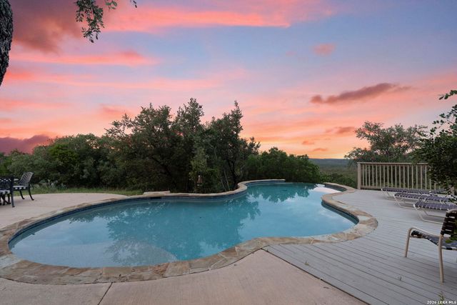 1040 County Road 2720, Mico, TX 78056