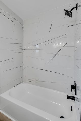 2704 McKeige Dr, Nashville, TN 37214