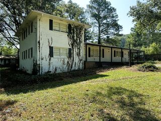 12 Walker NW Road, Cartersville, GA 30121