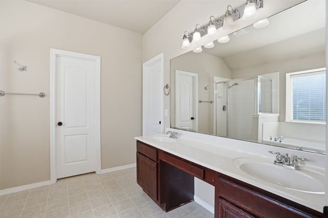 7229 Muirfield Drive, Cleburne, TX 76033