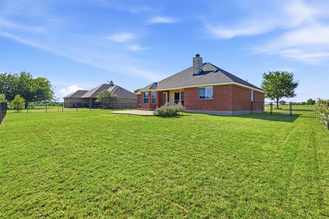 7229 Muirfield Drive, Cleburne, TX 76033