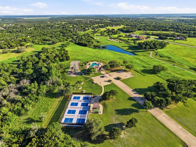 7229 Muirfield Drive, Cleburne, TX 76033