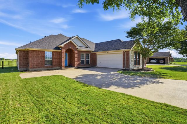 7229 Muirfield Drive, Cleburne, TX 76033