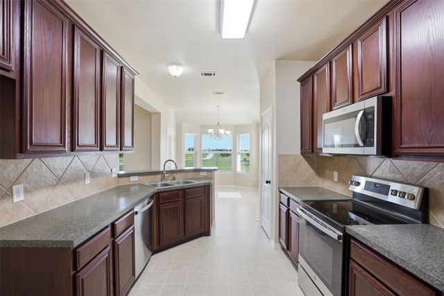 7229 Muirfield Drive, Cleburne, TX 76033
