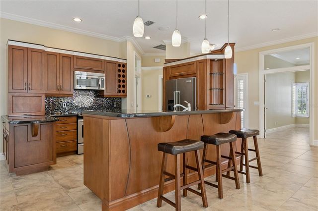 184 WIMBLEDON CIRCLE, Lake Mary, FL 32746