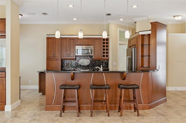 184 WIMBLEDON CIRCLE, Lake Mary, FL 32746