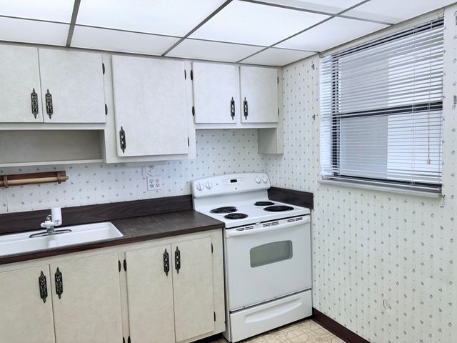 2314 S Cypress Bend Drive Unit 614, Pompano Beach, FL 33069