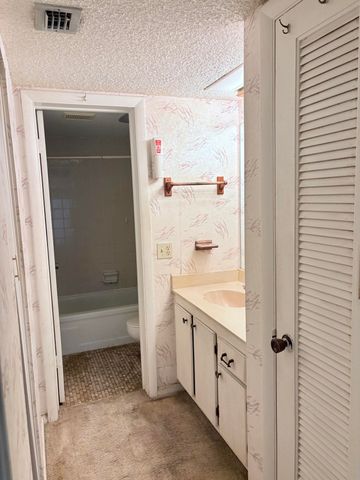 2314 S Cypress Bend Drive Unit 614, Pompano Beach, FL 33069