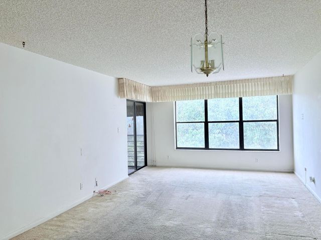 2314 S Cypress Bend Drive Unit 614, Pompano Beach, FL 33069