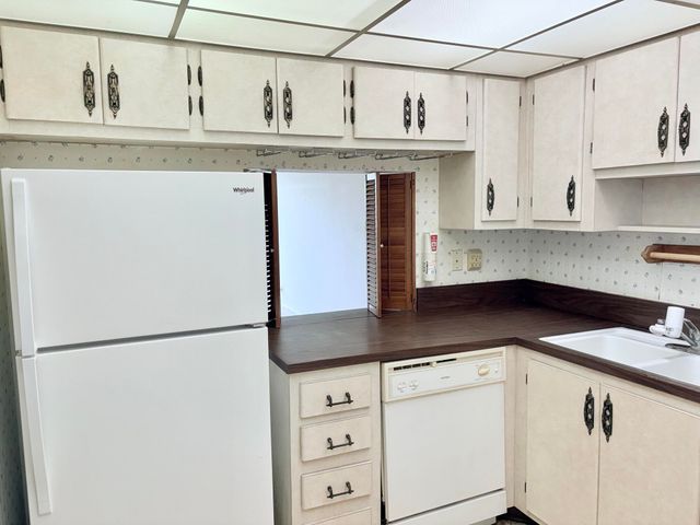 2314 S Cypress Bend Drive Unit 614, Pompano Beach, FL 33069