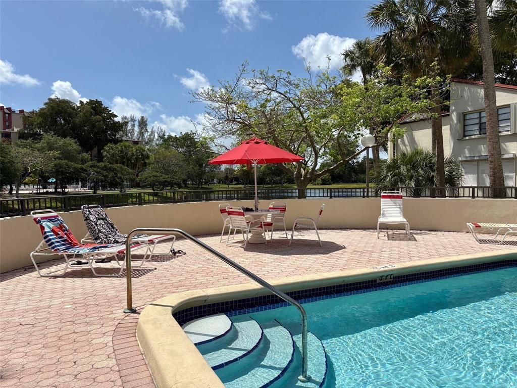 2314 S Cypress Bend Drive Unit 614, Pompano Beach, FL 33069