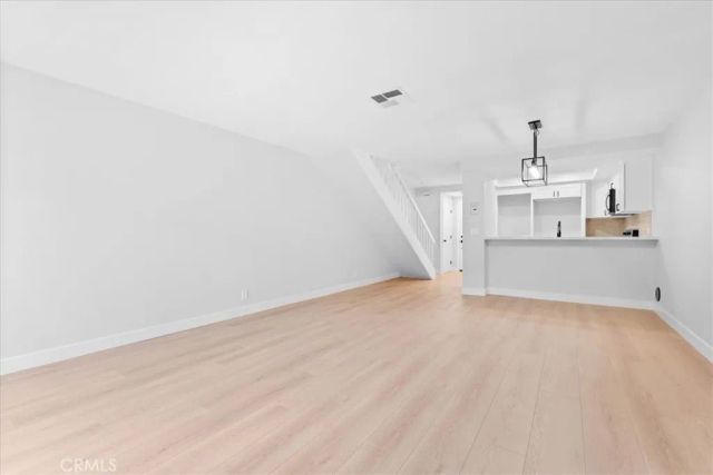 905 S Mountain, Ontario, CA 91762