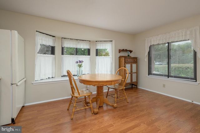 4107-A CHADBURY RD, Mount Laurel, NJ 08054