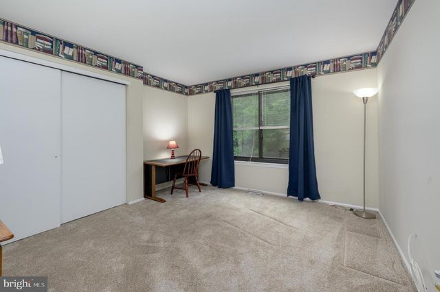 4107-A CHADBURY RD, Mount Laurel, NJ 08054