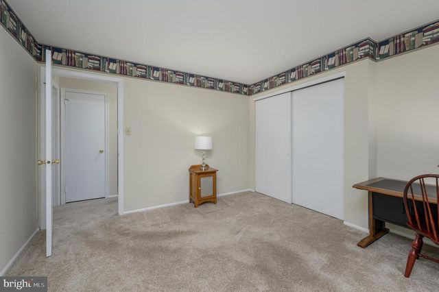 4107-A CHADBURY RD, Mount Laurel, NJ 08054
