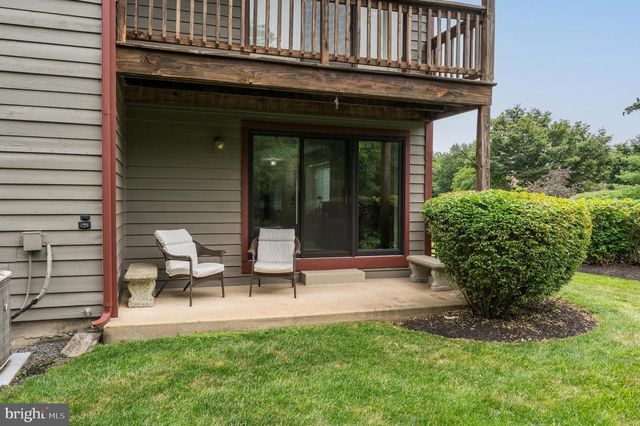 4107-A CHADBURY RD, Mount Laurel, NJ 08054