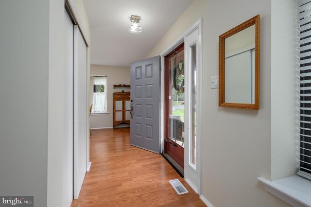 4107-A CHADBURY RD, Mount Laurel, NJ 08054