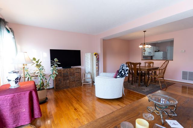 319 Fallingwater Court, Cold Spring, KY 41076