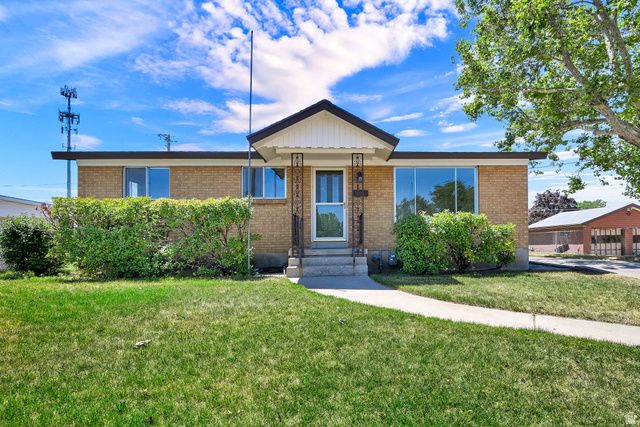 106 W 700 N, Clearfield, UT 84015