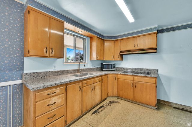 106 W 700 N, Clearfield, UT 84015