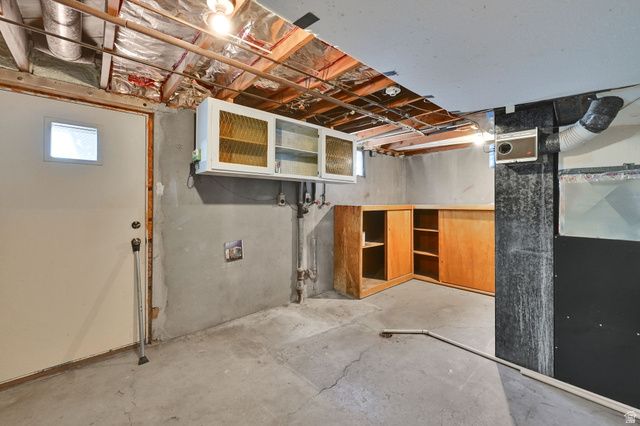 106 W 700 N, Clearfield, UT 84015