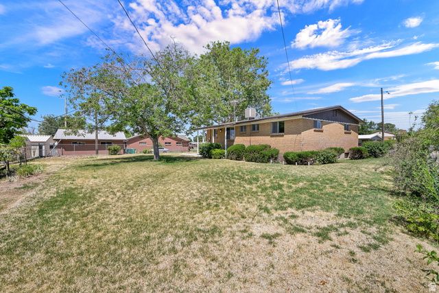 106 W 700 N, Clearfield, UT 84015