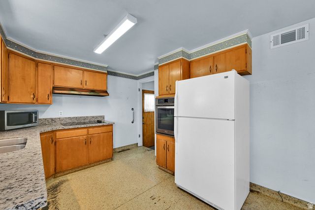 106 W 700 N, Clearfield, UT 84015