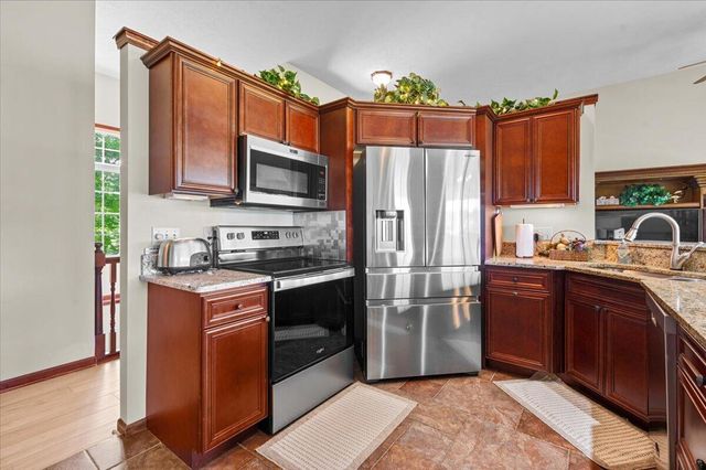 9482 Stonebridge, Morton Twp, MI 49346