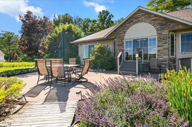 9482 Stonebridge, Morton Twp, MI 49346