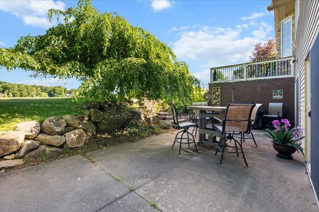 9482 Stonebridge, Morton Twp, MI 49346