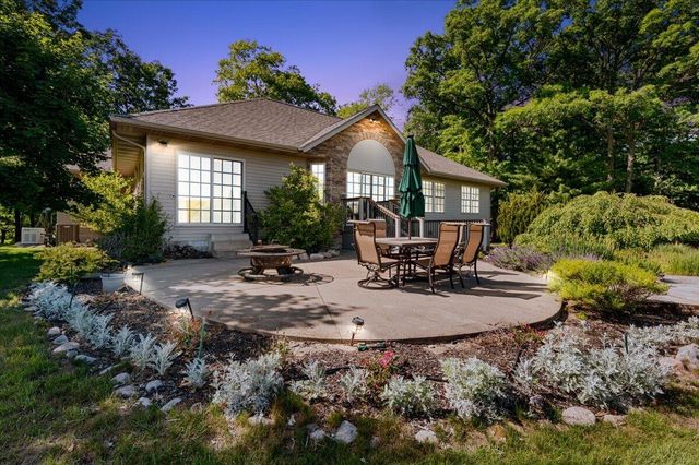 9482 Stonebridge, Morton Twp, MI 49346