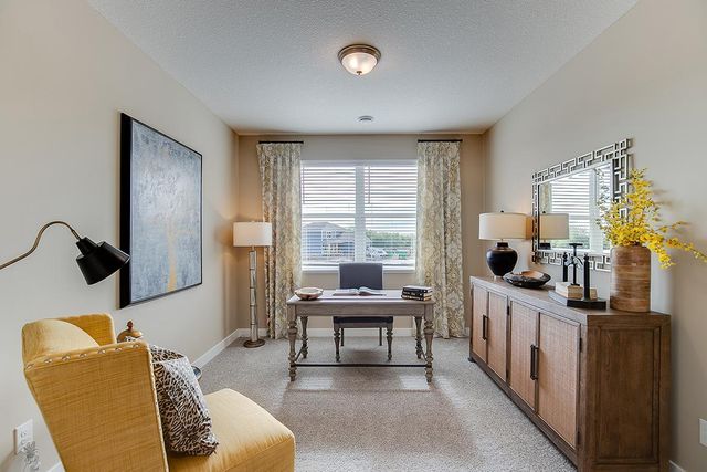 1513 Clover Preserve Way, Chaska, MN 55318