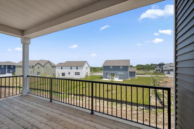 1513 Clover Preserve Way, Chaska, MN 55318